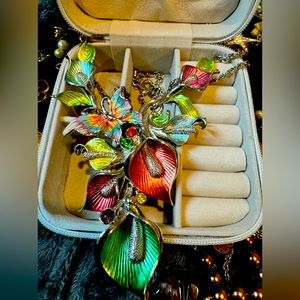 Orchid necklace VINTAGE